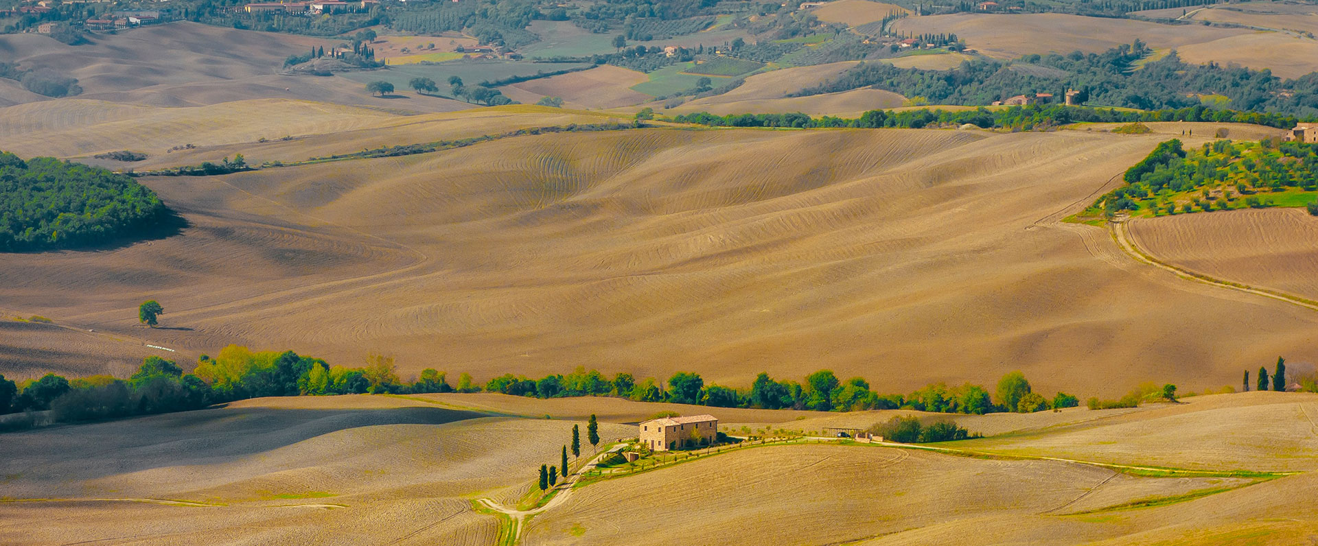 montepulciano countryside walk